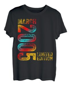 18th Birthday Gifts For Men and Women Was Born In March 2005 T-Shirt