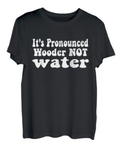 Es ist ausgeprägter Holz, kein Wasser T-Shirt