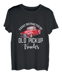 Leicht von alten Pickup-Trucks abgelenkt T-Shirt