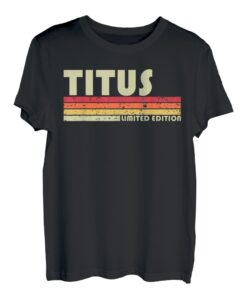 Titus Geschenkname, personalisierbar, lustig, Retro, Vintage, Geburtstag T-Shirt